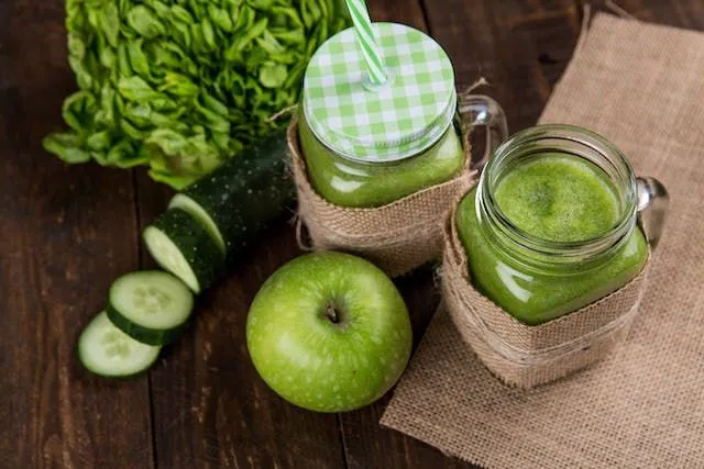 Obst- und Gemüseverarbeitung Spreewaldkonserve Golßen GmbH-Sparschäler mit 2 Bildern Test 800027_2